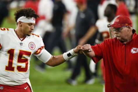 Andy Reid Signs New QB as Chiefs Finally Announce Patrick Mahomes’ Backup After Carson Wentz’ Browns Rumors