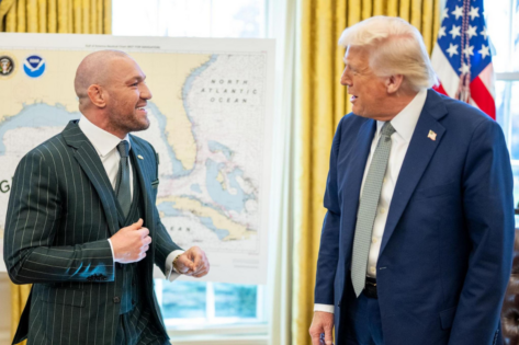 Everyone Is Saying the Same Thing About Khabib Nurmagomedov After Conor McGregor’s Meetup With Donald Trump