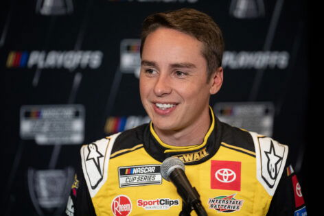 ‘Dirt Maestro’ Christopher Bell Drops Four-Word Verdict on NASCAR’s Dirt Racing Future as He Rains Suggestions