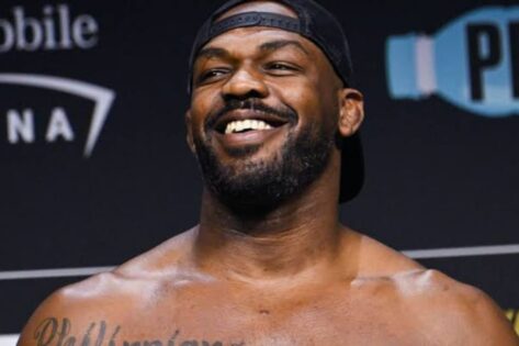 “He Just Ate It” – Only Fighter to Shake Up Jon Jones Inside Out Submits to UFC Legend’s ‘Toughness’