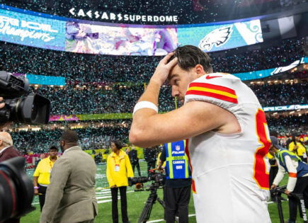 Travis Kelce’s Mom Donna Discusses ‘Painful’ Health Issue While New Facts Emerge in Chiefs TE’s Retirement Decision