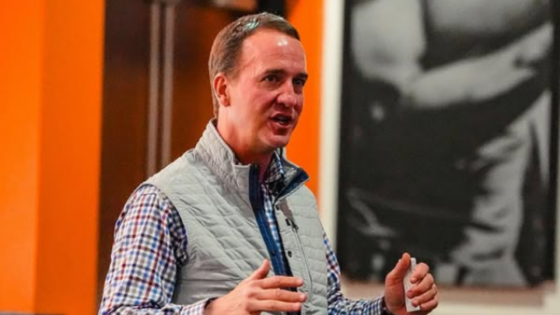 Cooper Manning’s Private Letter to Peyton Manning Resurfaces With a Heartbreaking Truth